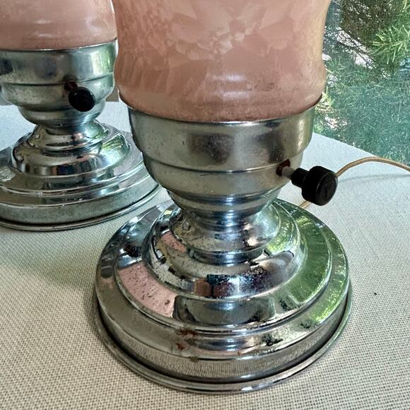 Vintage Art Deco Pink Torpedo Glass Lamps, Skyscraper Frosted Boudoir Lamp Set - Picture 6 of 13